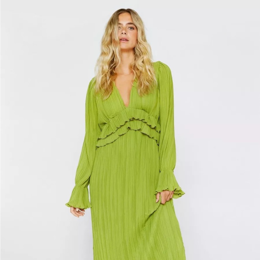 Nasty Gal Pleated Chiffon Ruffle Maxi Dress Green